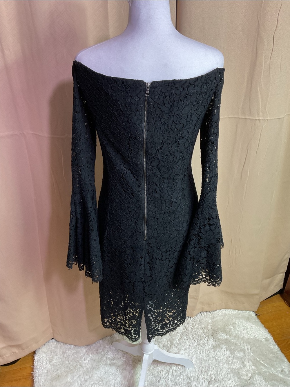 Bardot Solange Off Shoulder Lace Dress - Picture 8 of 14